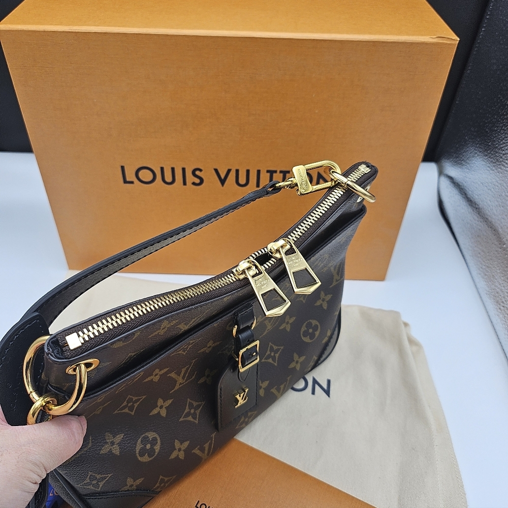Excellent condition authentic Louis Vuitton Odeon PM monogram with back leather - Picture 8 of 17